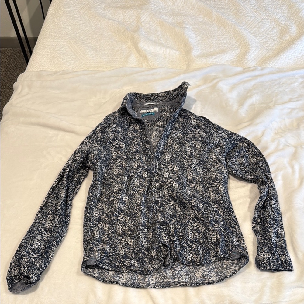 Marshalls Gray and Black Fitted Button Down Dress Shirt